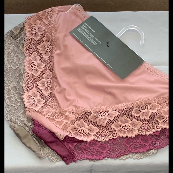 Underwear with tags - Picture 2 of 2